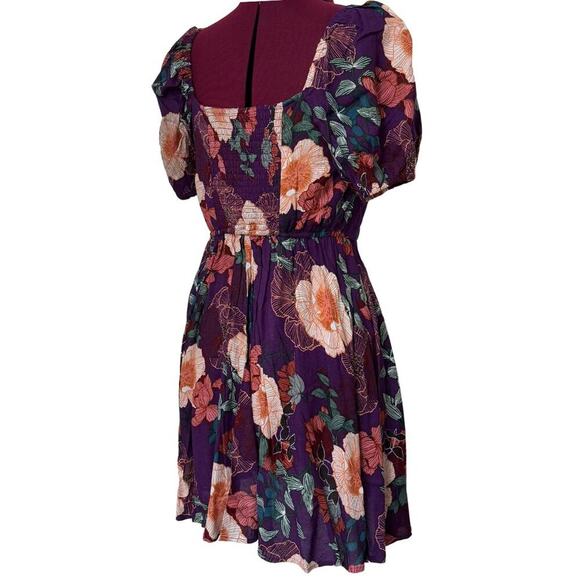 BAND OF THE FREE Aimee Floral Puff Sleeve Quilted Smocked Dress Purple NWT Large - Picture 8 of 11